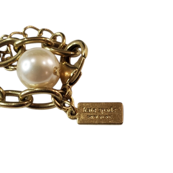 Kate Spade Garden Party Pearl Flower Lucite Necklace - Picture 5 of 5